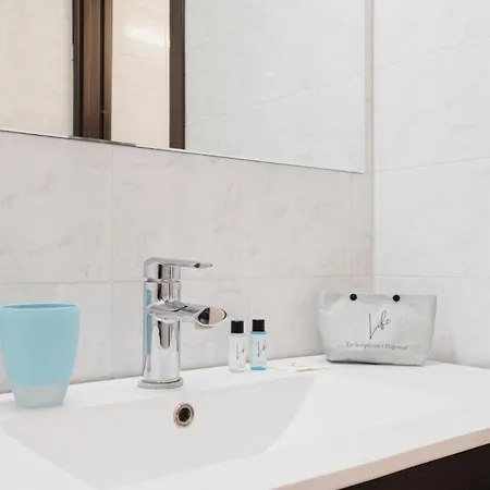 Easylife - Elegante In Solari Mailand